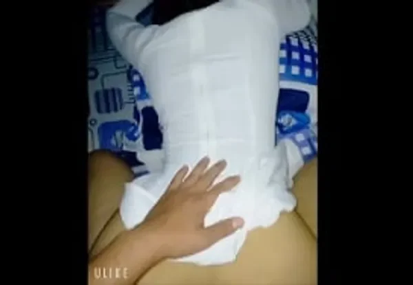Nguyễn Quỳnh Anh địt bắn nước dâm